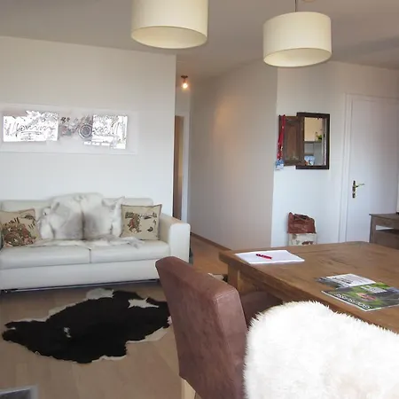 Apartament Mesnil 18
